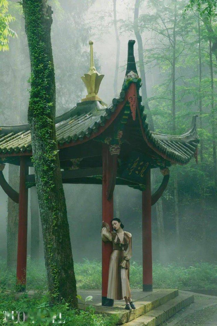 演员张延:嫁大5岁香港丈夫,婚后生一女,如今女儿比她还漂亮